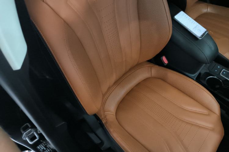 Used Ford Escape 2020 EcoBoost 245 Two-Wheel Drive Smart & Enjoyment Model
