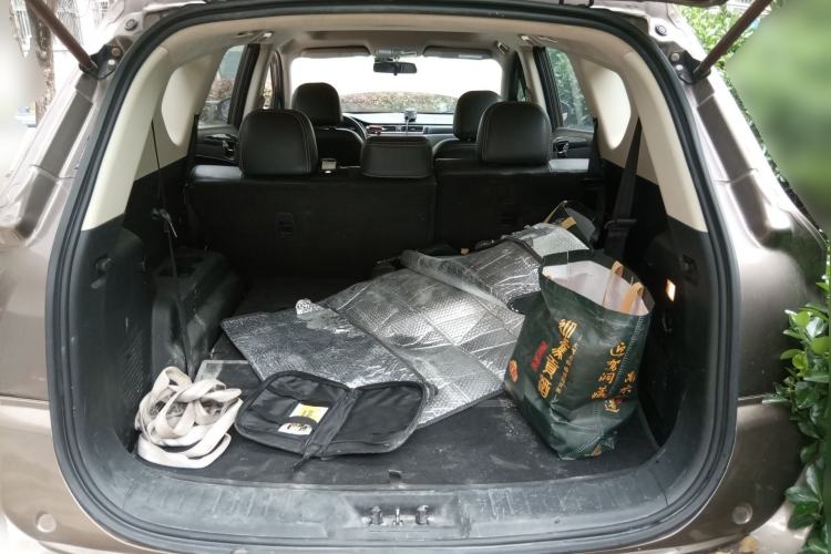 Used Dongfeng Fengon 580 2017 1.5T CVT Luxury Model Trunk