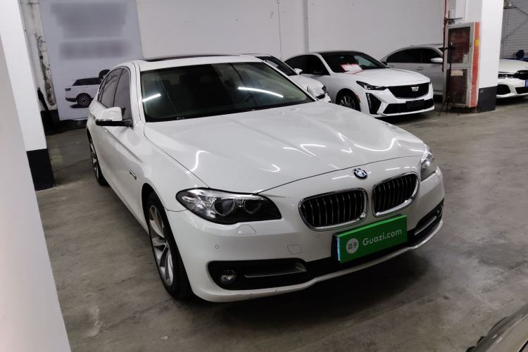 Used BMW 5 Series 2017 525Li Leading Model Front Right 45 Deg