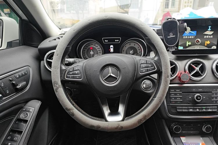 Used Mercedes-Benz GLA 2016 GLA 200 Sport Edition Steering Wheel