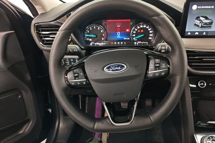 Used Ford Escape 2020 EcoBoost 245 Two-Wheel-Drive Titanium Edition Steering Wheel