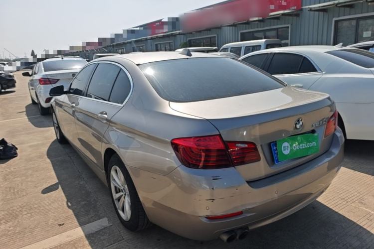 Used BMW 5 Series 2014 520Li Elegant Model Rear Left 45 Deg