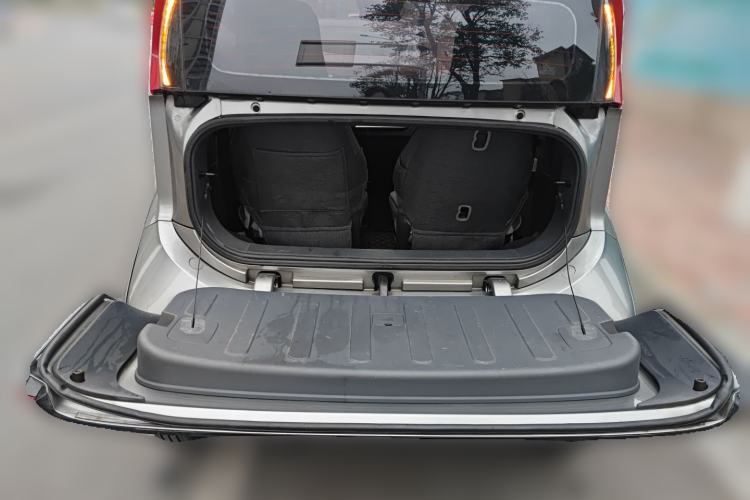 Used Baojun E200 2019 250KM Smart Drive Edition Trunk