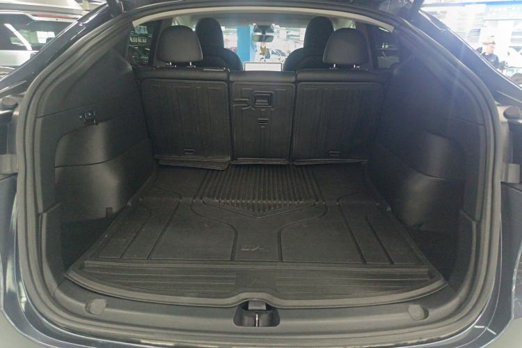 Used Tesla Model Y 2022 Rear-Wheel-Drive Version