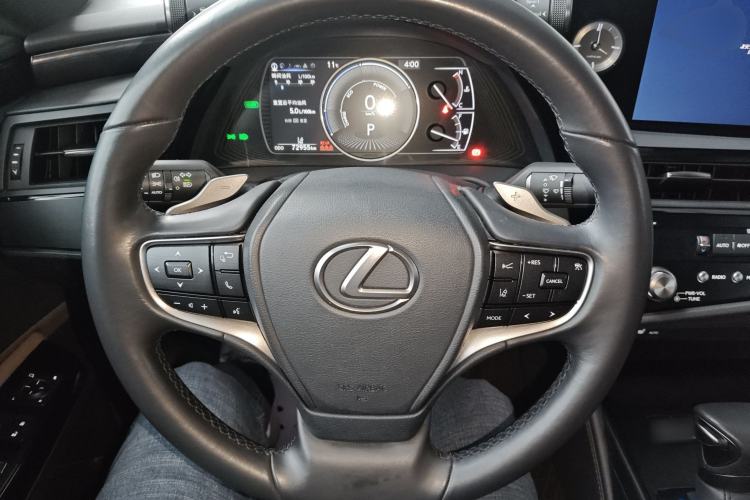 Used Lexus ES 2022 300h Excellence Edition Steering Wheel