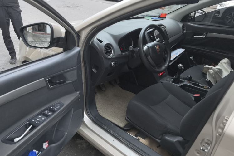 Used Roewe 350 2015 1.5L Manual Luxury Sunroof Edition