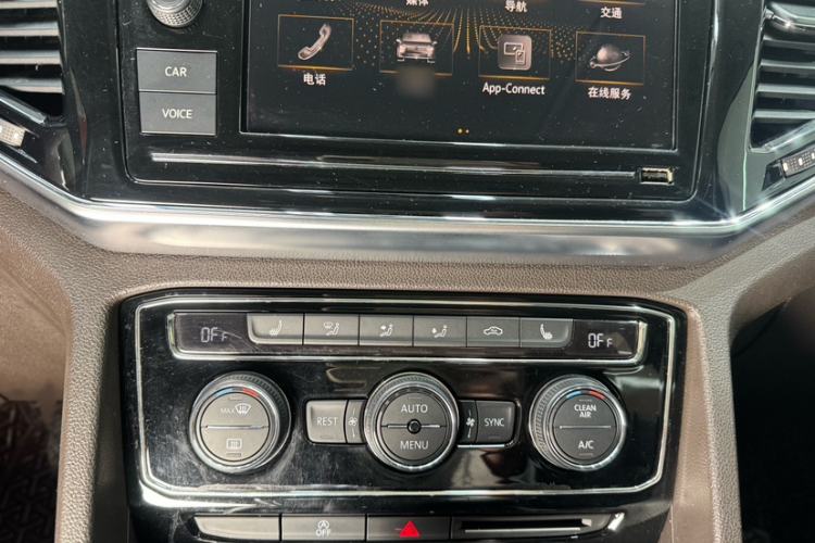 Used Volkswagen Teramont 2019 380TSI Four-Wheel Drive Luxury Version China V Standard Audio And AC Panel