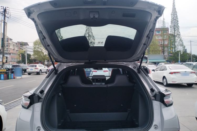 Used CHANGAN UNI-T 2020 1.5T Prestige Version Trunk