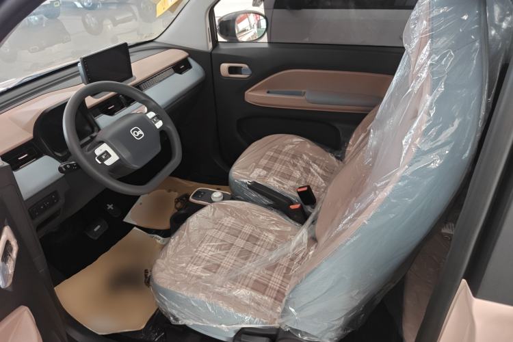 Used Chery QQ Ice Cream 2025 205km Qi Energy Version Left Front Seat