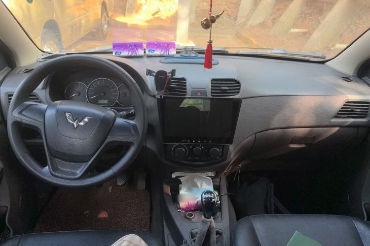 Used Wuling Hongguang 2015 1.5L S Base Model China IV