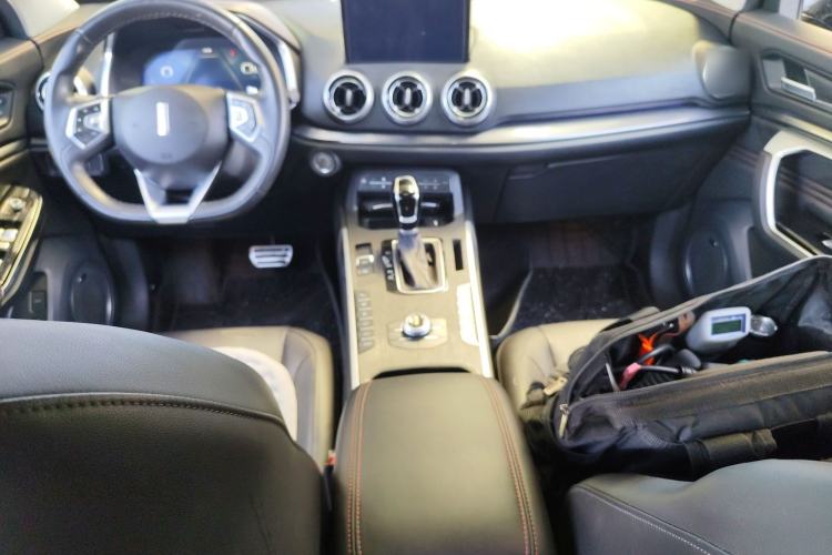 Used Wey VV5 2017 2.0T Flagship Edition Center Console