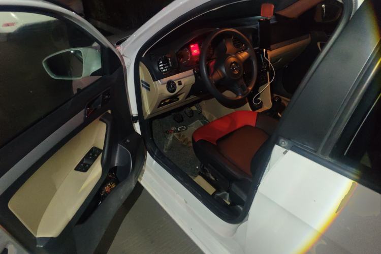 Used Volkswagen Jetta 2013 1.6L Manual Comfort Model