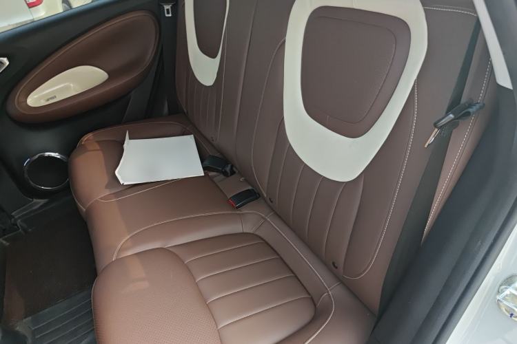 Used Wuling Bingo 2023 333 km Enjoyment Version Left Rear Seat