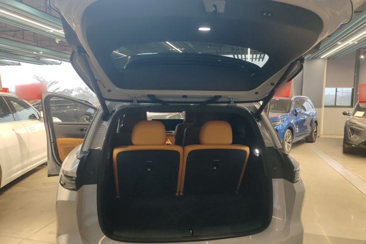 Used Li Auto Li Auto i8 2025 Model Standard Version