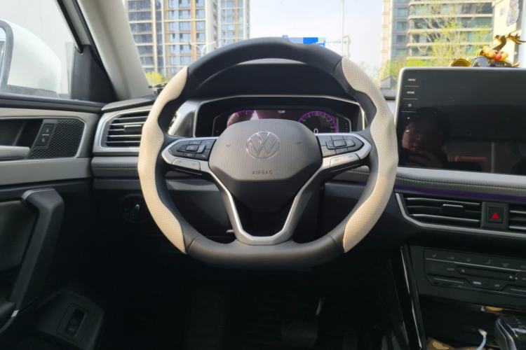 Used Volkswagen Tayron 2023 330TSI Two-Wheel-Drive R-Line High-Energy Version Steering Wheel