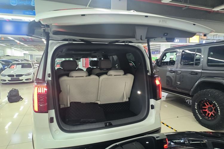 Used Zeekr 009 2022 WE Edition