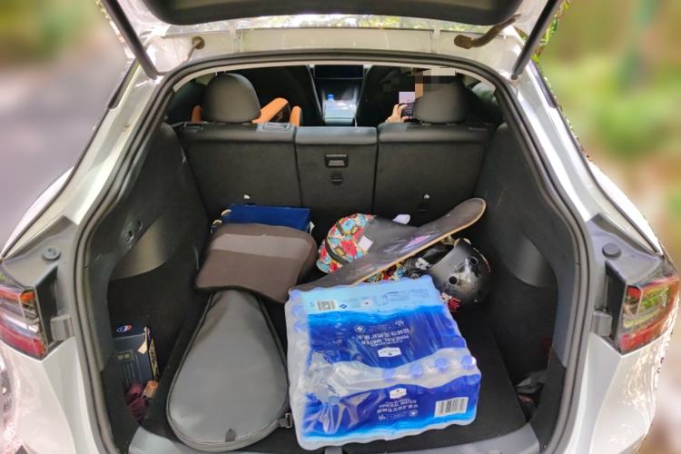 Used Tesla Model Y 2021 Long-Range All-Wheel-Drive Version Trunk