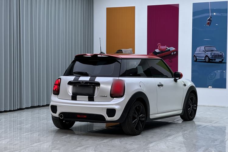 Used MINI 2018 1.5T COOPER Racing Driver Exterior 6