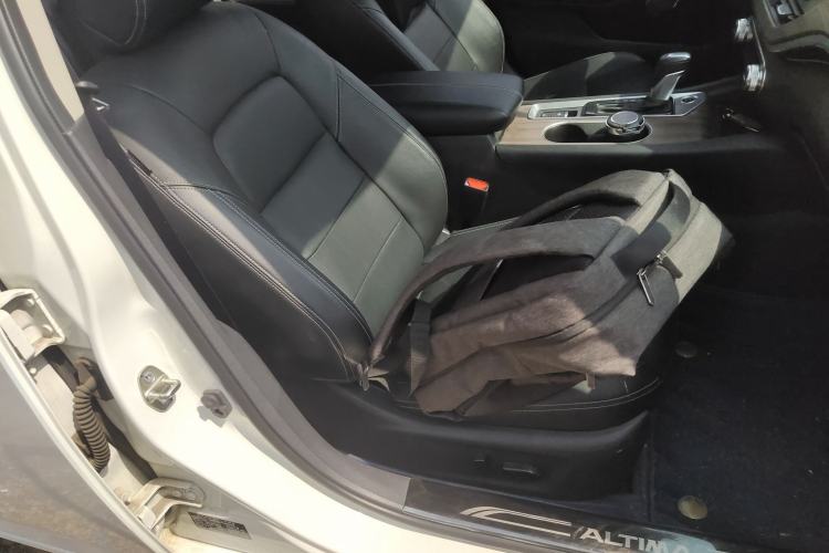 Used Nissan Teana 2022 2.0L XL-TLS Enjoyment Edition Right Front Seat