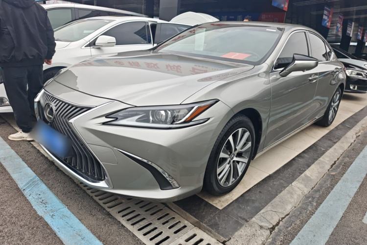Used Lexus ES 2020 200 Excellence Edition
