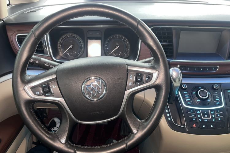 Used Buick GL8 2014 3.0L XT Luxury Business Flagship Edition