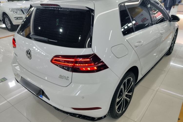 Used Volkswagen Golf 2018 280TSI Automatic R-Line Model
