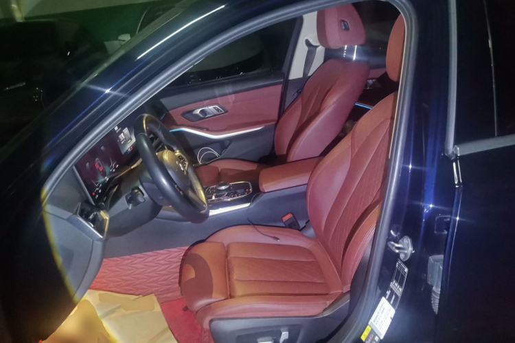 Used BMW i3 2022 eDrive 35 L Left Front Seat