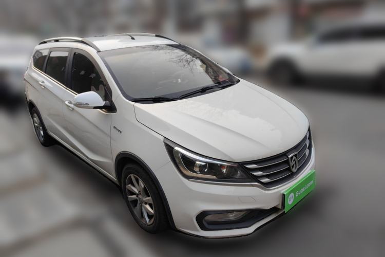 Used Baojun 310W 2017 1.5L Manual Fashion Model China V