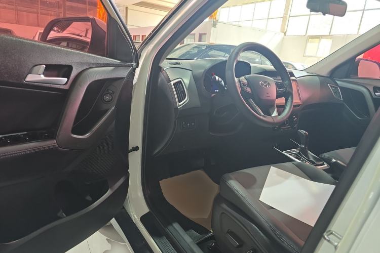 Used Hyundai ix25 2017 1.6L Automatic Smart Version Driver Seat