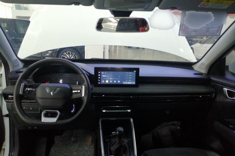 Used Wuling Alvez 2022 1.5L Manual Comfort Version
