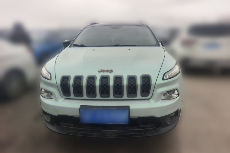 Used Jeep Cherokee 2016 2.4L Professional Smart Version
