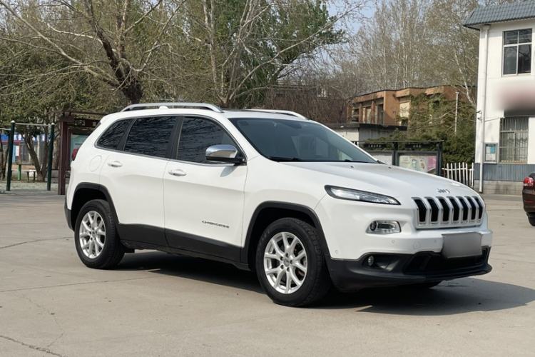 Used Jeep Cherokee 2016 2.4L Leading Smart Version Exterior 1