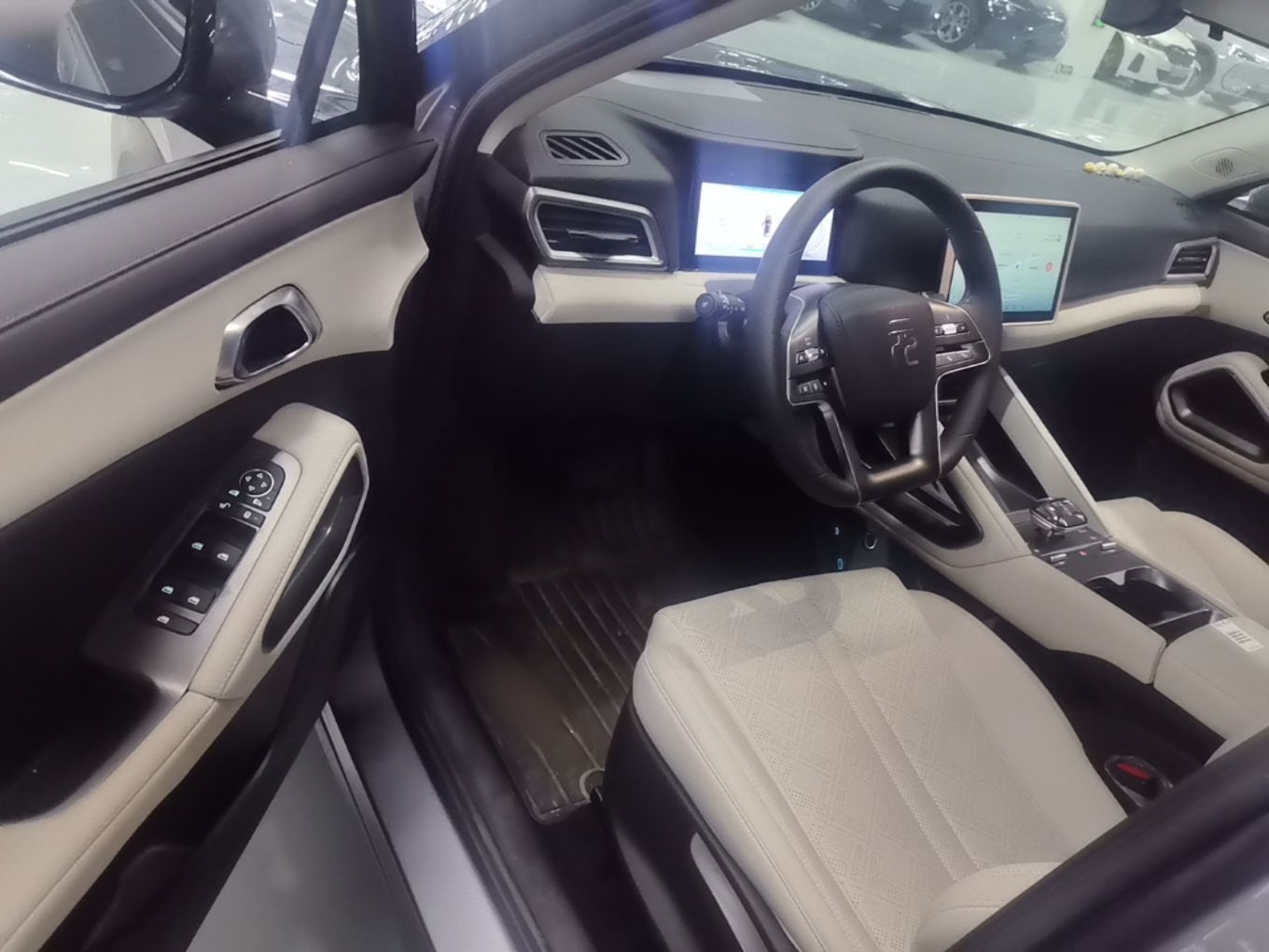 BYD Yuan UP 2025 Intelligent Driving Version 401 KM Dynamic Edition — снимка 17