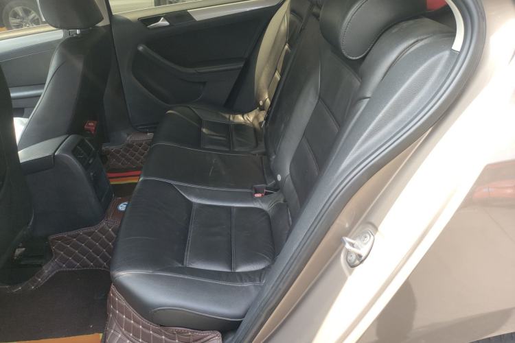 Used Volkswagen Sagitar 2012 1.6L Automatic Comfort Edition
