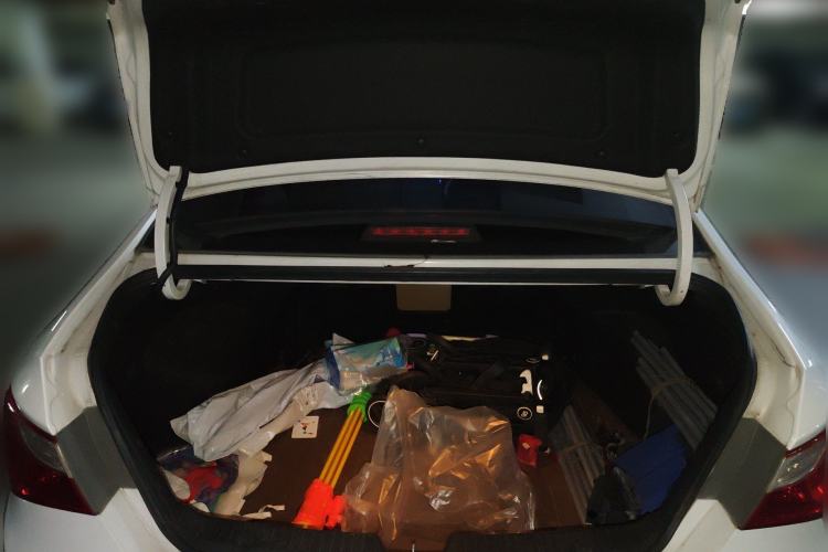 Used Hyundai Sonata 2011 2.0L Automatic Prestige Edition Trunk