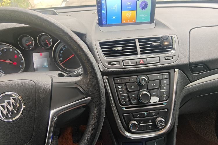 Used Buick Encore 2015 1.4T Manual Two-Wheel Drive Urban Advanced Model Audio And AC Panel