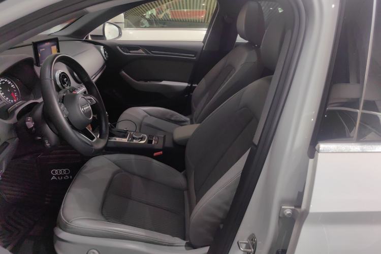 Used Audi A3 2020 Limousine 35 TFSI Fashion Edition China VI Emission Standard Left Front Seat