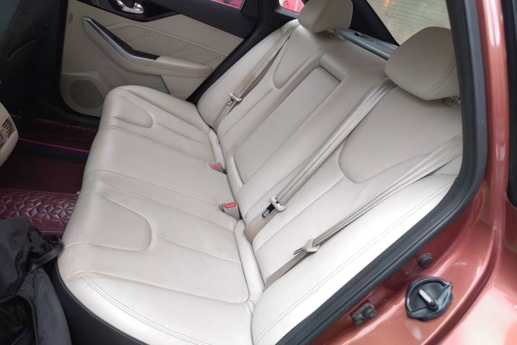 Used Venucia D60 2018 1.6L CVT Smart Connect Elite Edition