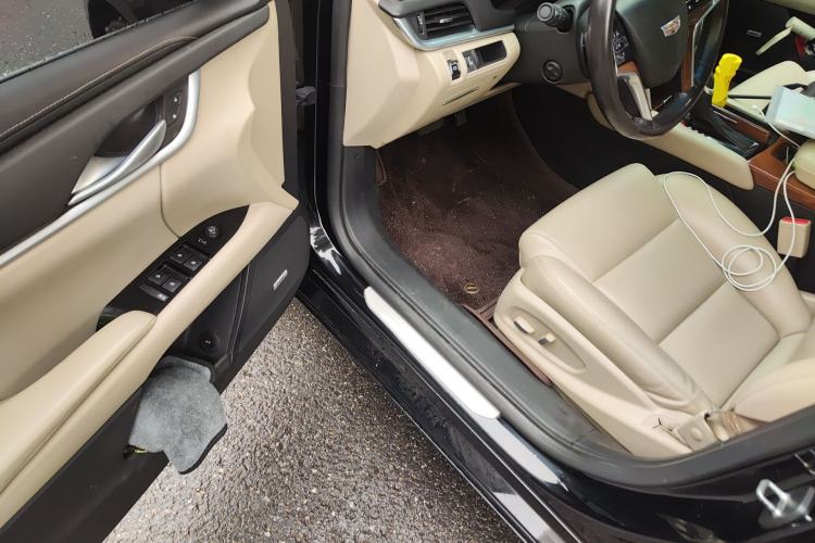 Used Cadillac XTS 2018 28T Tech Edition Driver Seat