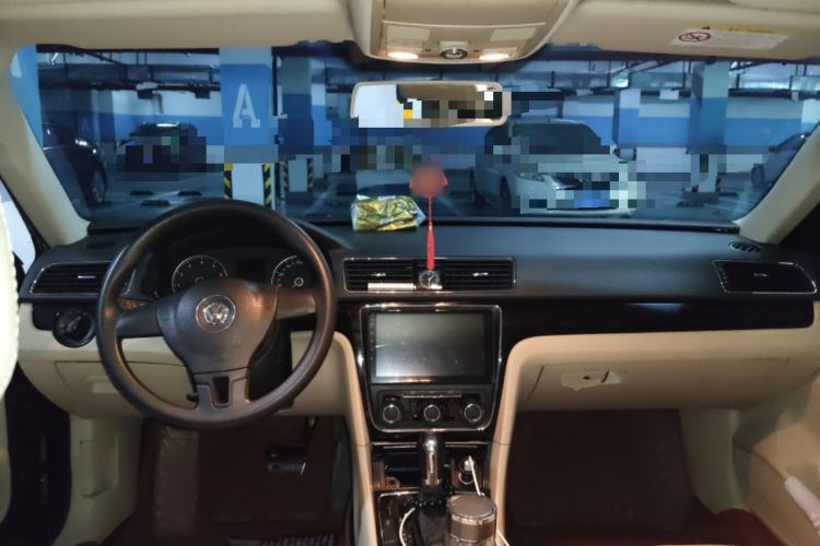 Used Volkswagen Passat 2013 1.8TSI DSG Government Procurement Edition Center Console