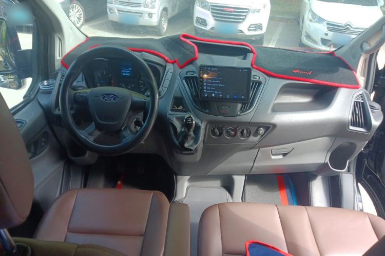 Used Ford Transit 2019 2.0T Diesel Multi-Purpose Commercial Vehicle Short Wheelbase Low Roof 6-Seater China VI Standard