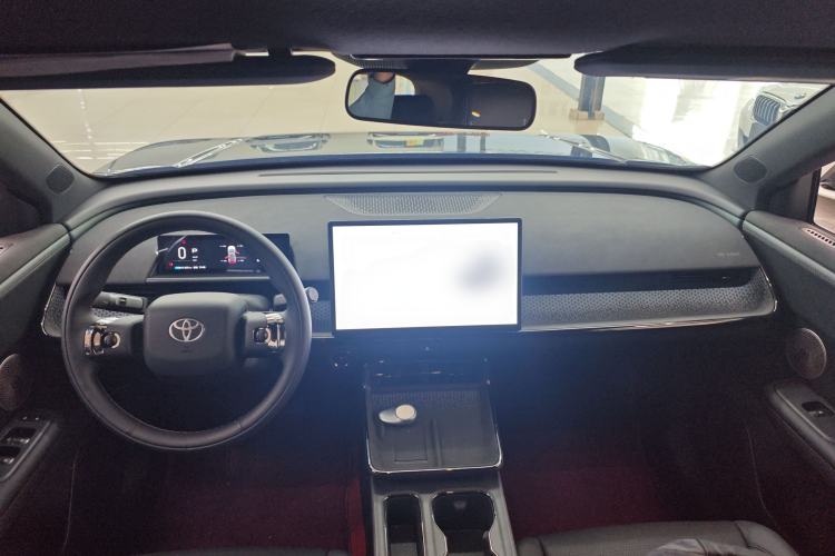 Used Toyota BZ 3X 2025 520 Pro Center Console