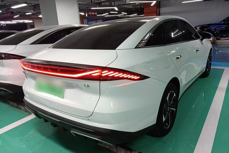 Used Geely Galaxy L6 2023 125km MAX Rear Right 45 Deg