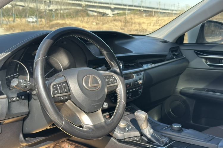 Used Lexus ES 2017 200 30th Anniversary Edition