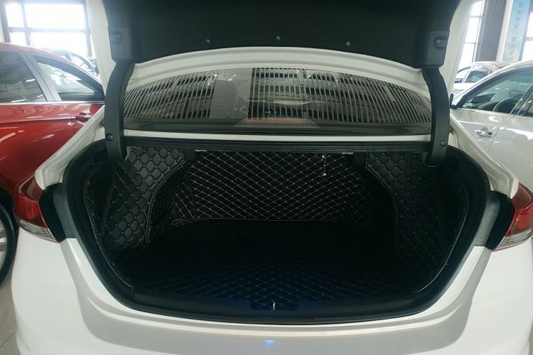 Used Hyundai Elantra (6th Generation / Lingdong) 2018 1.4T Dual-Clutch Xuan Dong · Dynamic Edition Trunk