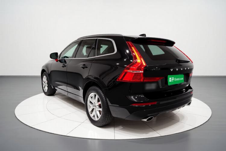 Used Volvo XC60 2019 T5 4x4 Smart Edition China VI Standard Exterior 3