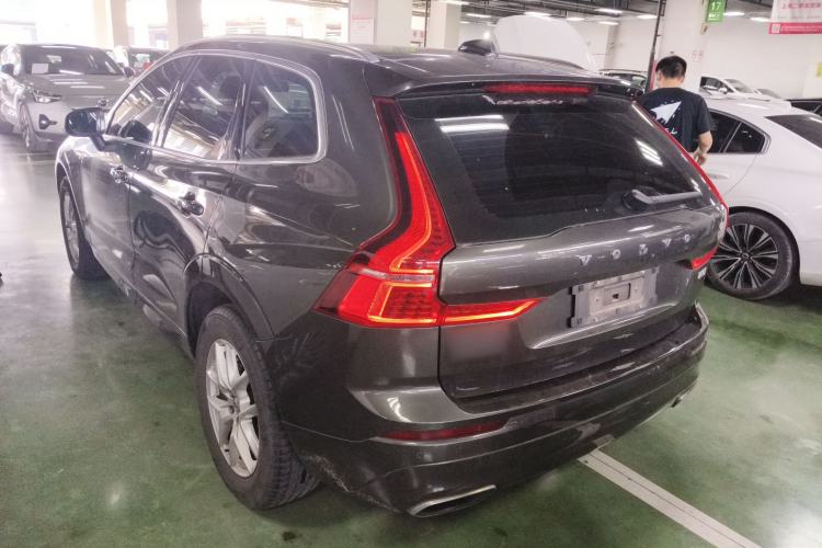 Used Volvo XC60 2019 T5 4x4 Smart Edition China V Standard
