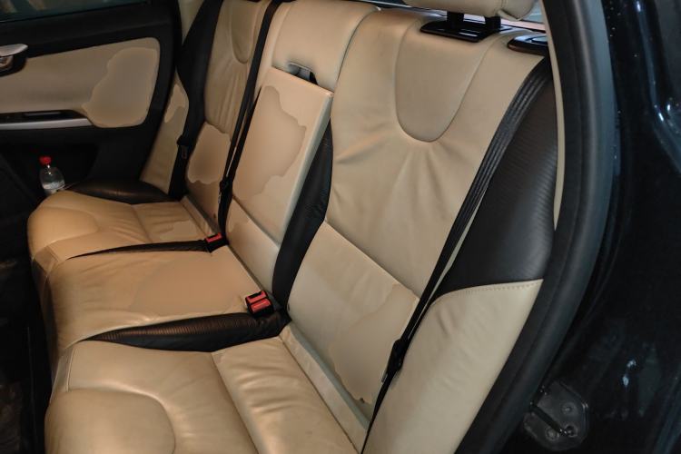 Used Volvo XC60 2011 T6 R-Design Personalized Sport Edition