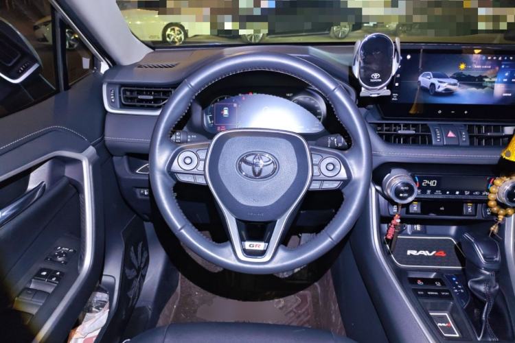 Used Toyota RAV4 2023 2.0L CVT Two-Wheel Drive Fashion Plus Edition
