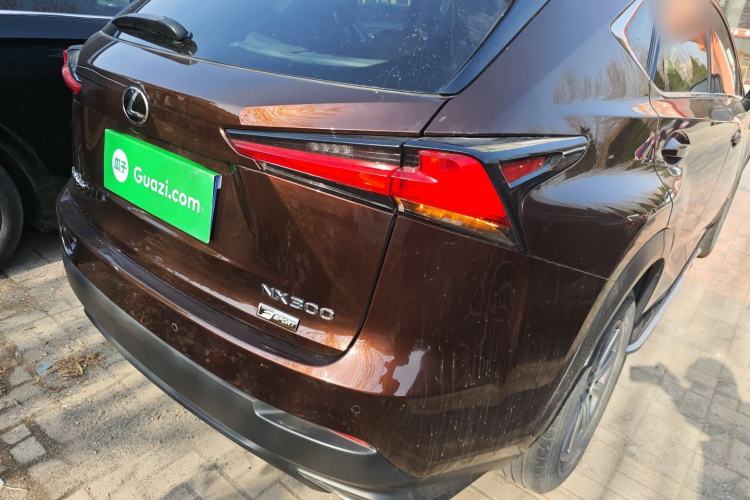 Used Lexus NX 2018 300 Front-Drive Freeline Edition